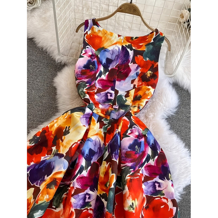 Dame Maxi-kjole med blomsterdesign og elegant snit Skovae