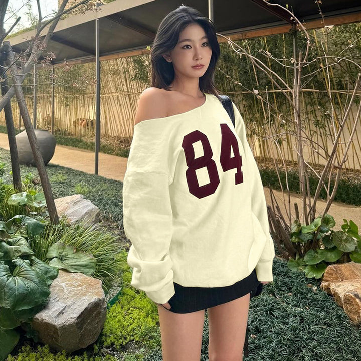 Dame Off-Shoulder Sweatshirt med sporty tryk og afslappet snit Stilla