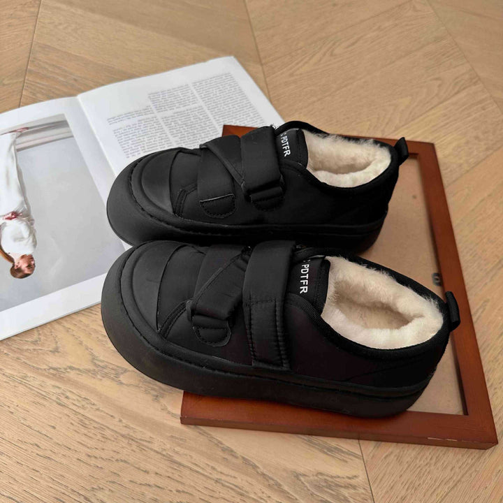 Dame Komfortable Sneakers med blødt indlæg og praktisk velcro Stilla
