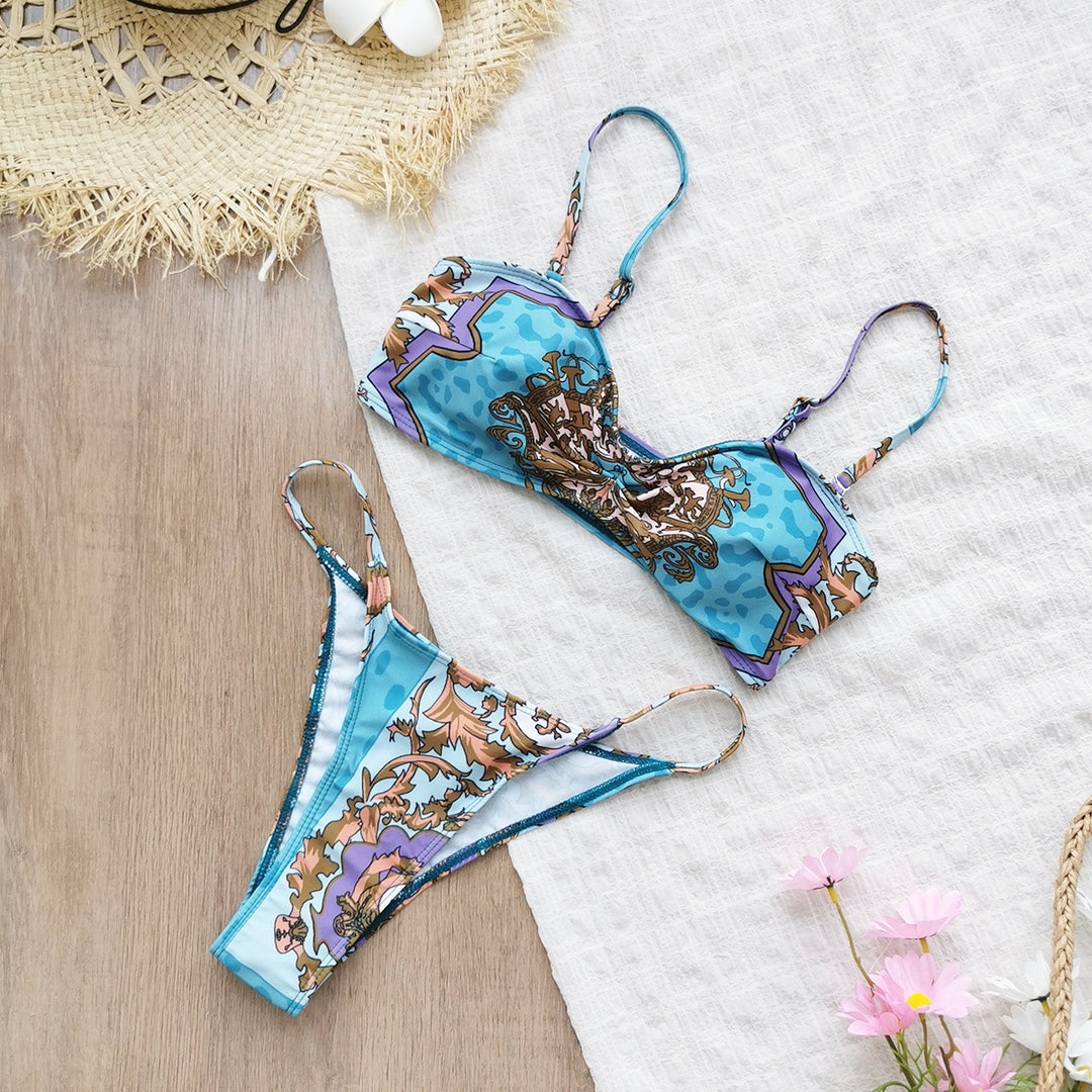 Dame bikini sæt med floral tryk og smart overkjole Stilla