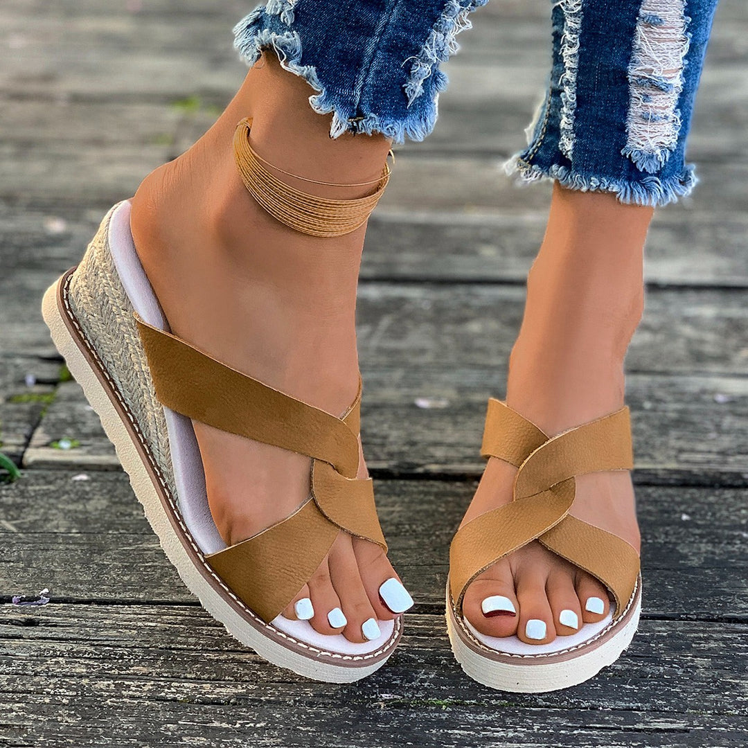 Dame elegante Plateau-Sandaler med krydsbånd design og skridsikker sål Stilla