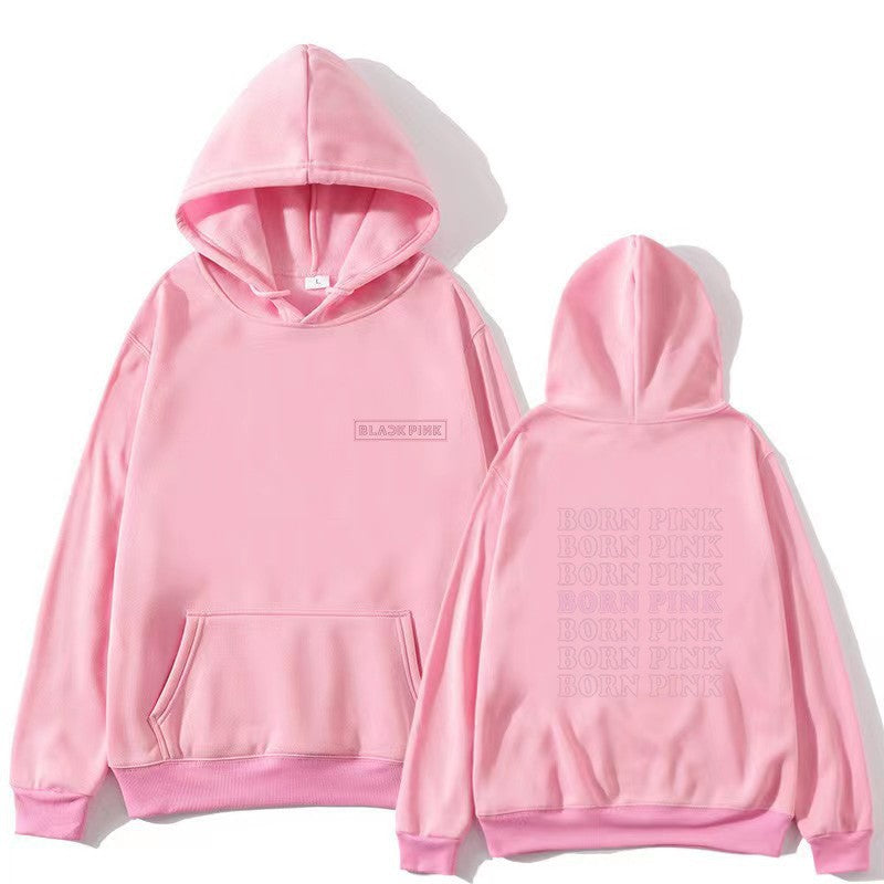 Kvinders hoodie med slående grafisk design Skovae