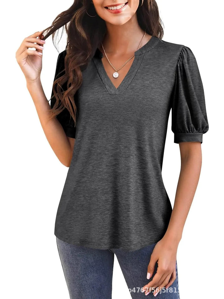 Dame T-shirt med V-hals og puffærmer Stilla
