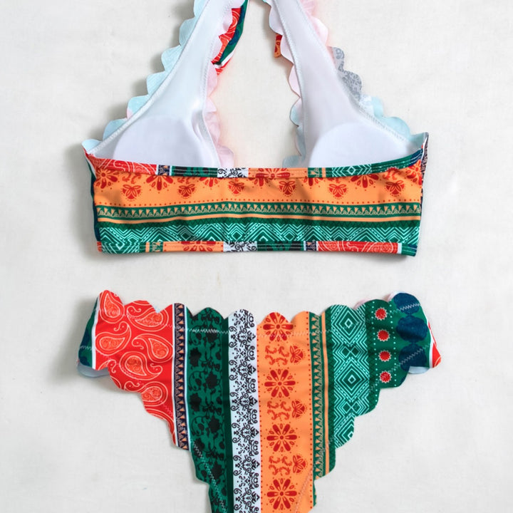 Dame triangel-bikini med raffinerede volanger og stilfuldt design Stilla