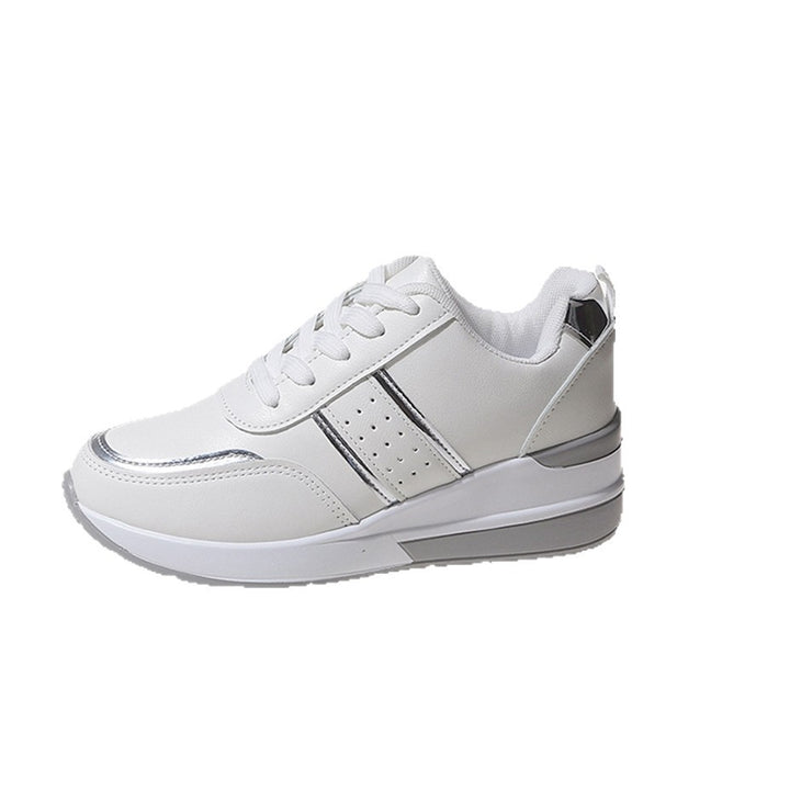 Dame Sporty Sneakers med stilfuldt materialemix og åndbar struktur Stilla