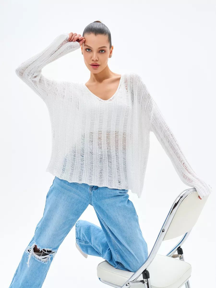 Dame store størrelse sweater i let strikmateriale med raffineret hulmønster Stilla