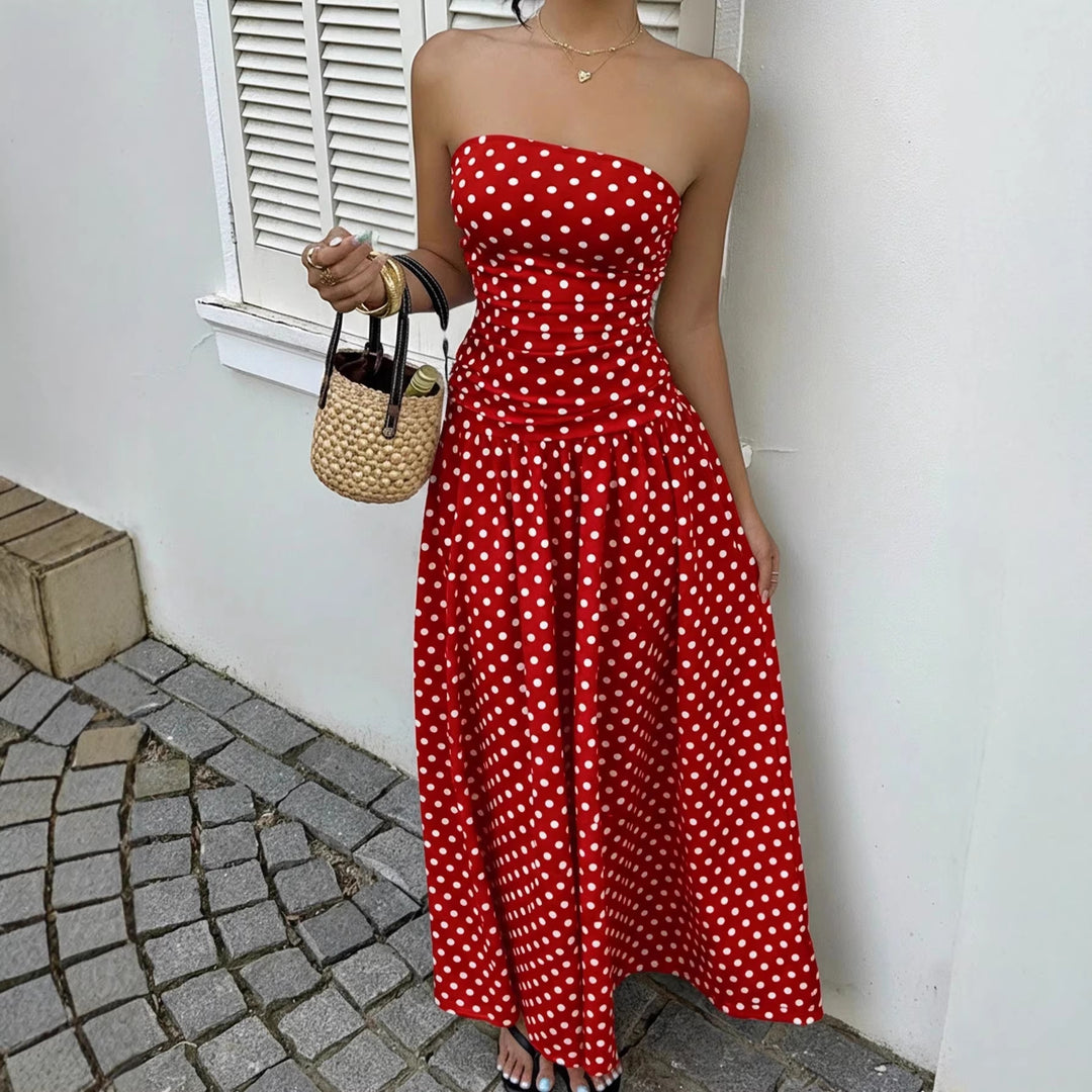 Dame maxikjole med strapless design og prikkemønster Skovae