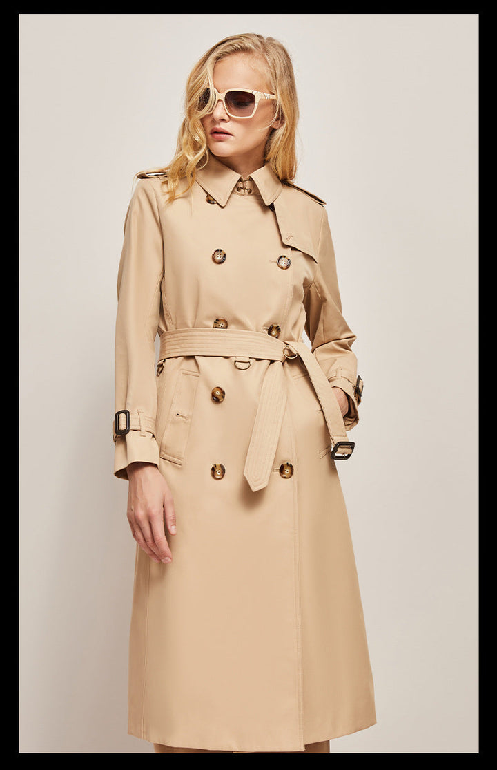 Stilla | Vindafvisende trenchcoat i figursyet form til damer
