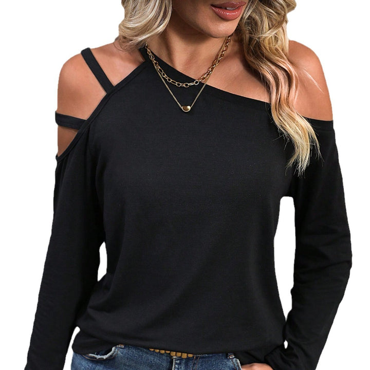 Kvinders top med off-the-shoulder design og fashionable stropper Stilla