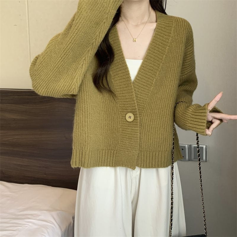 Kvinders løse cardigan med V-hals og store knapper Stilla