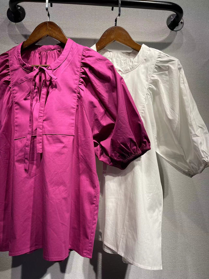 Dame luftig bluse med flæsedetaljer og bindebånd Stilla