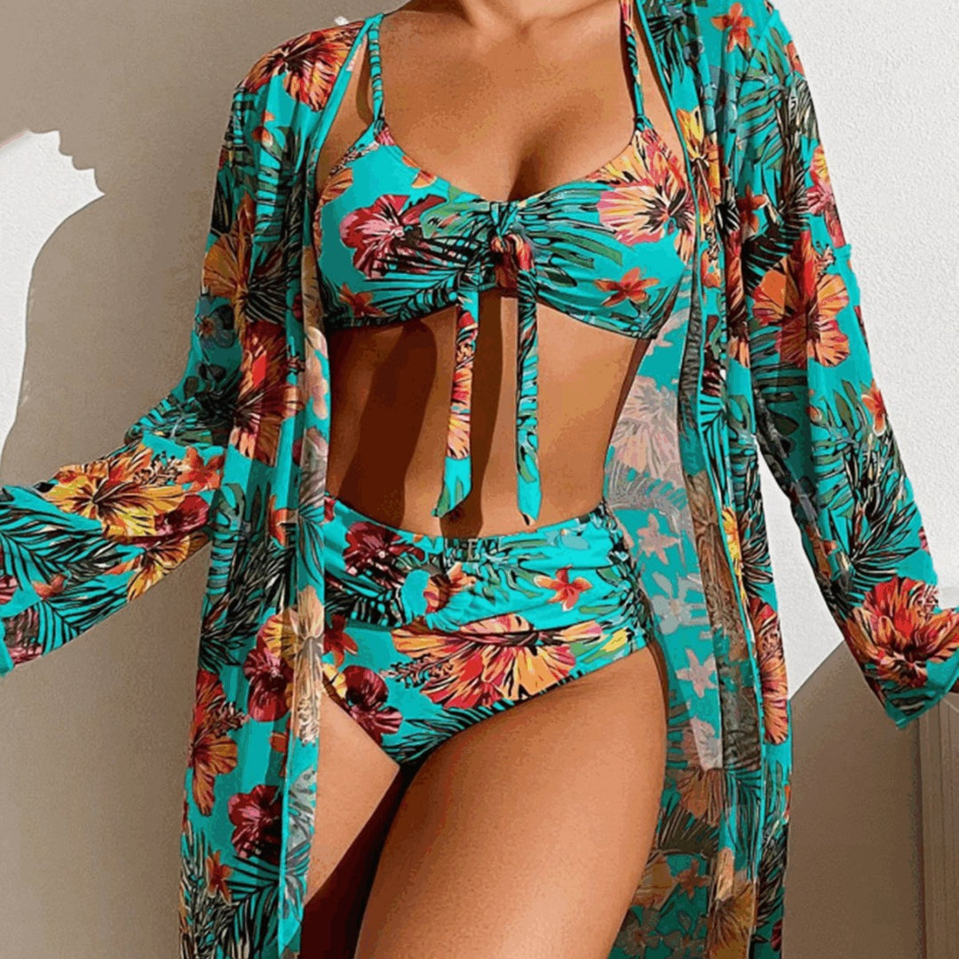 Dame Bikini-sæt med blomsterdesign og elegant cover-up Stilla