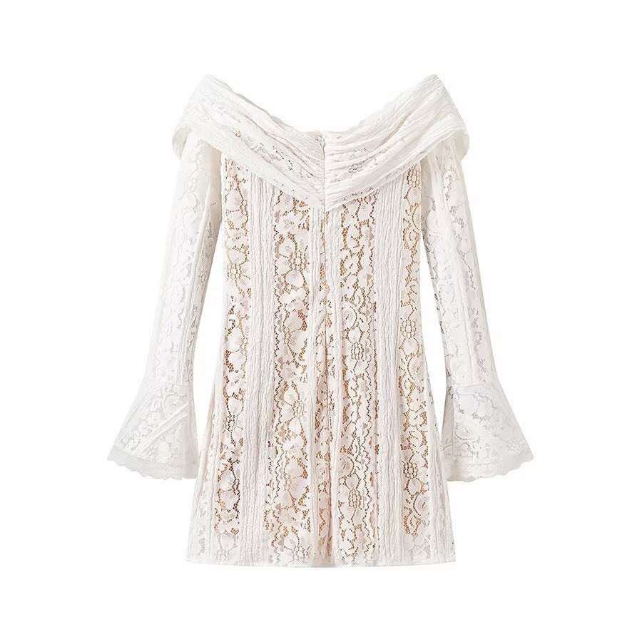 Dame spidsesbluse med aftagelig off-shoulder krave og romantiske klokkeærmer Stilla