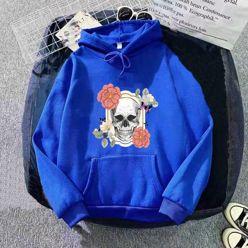 Kvindernes hoodie med detaljeret kraniedesign og blomsterprint Skovae
