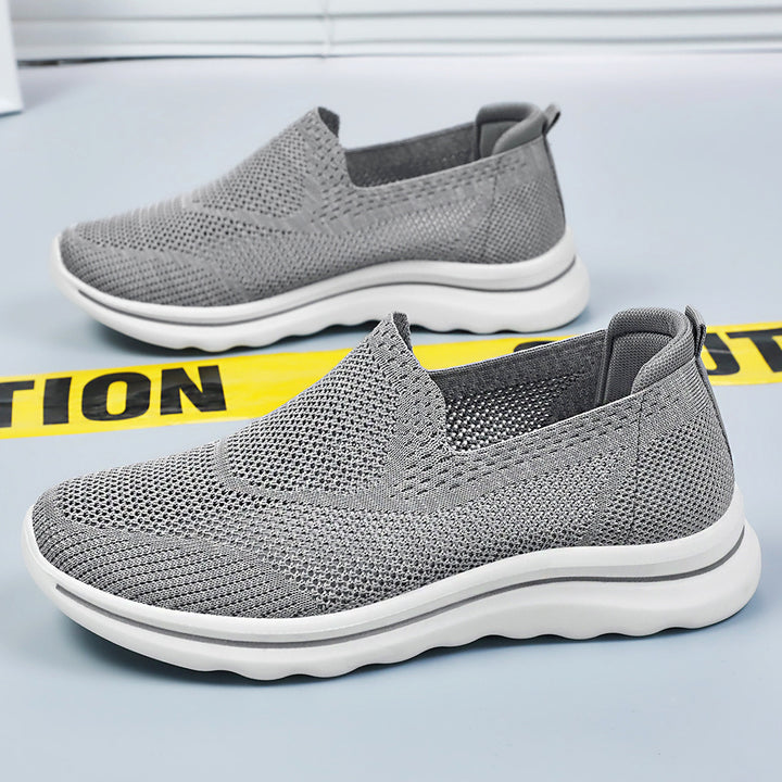 Femme Letvæg Slip-On Sport Sneakers med åndbart strikkemateriale og stødabsorberende sål Stilla