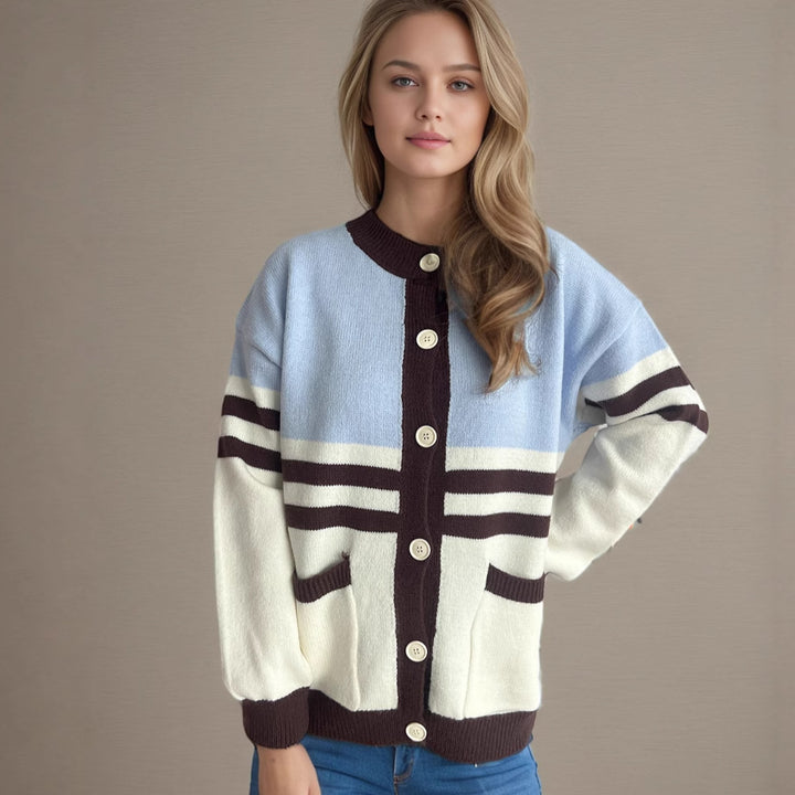 Kvinders cardigan med dekorative striber og store knapdetaljer Stilla