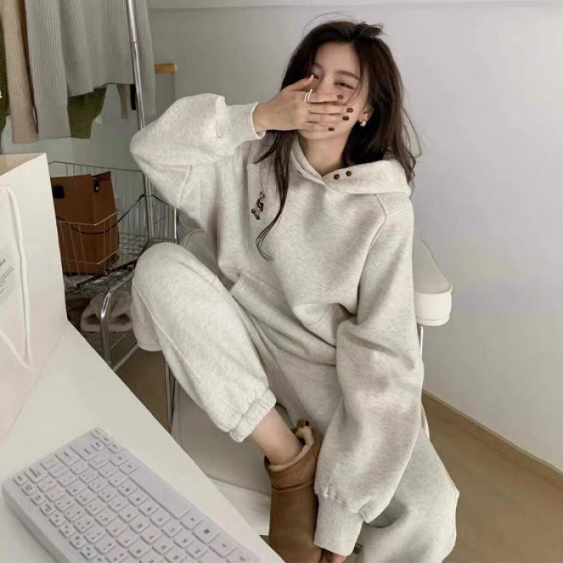 Dame Komfortabel Hoodie Sæt med Løs Pasform og Dekorative Knapper Skovae