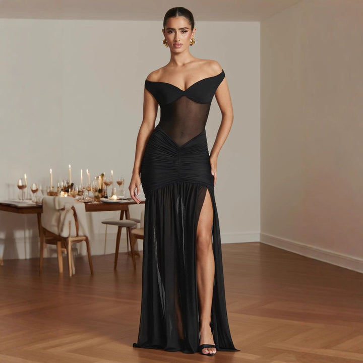 Kvinder tætsiddende aften kjole med off-shoulder design og sideslids Skovae