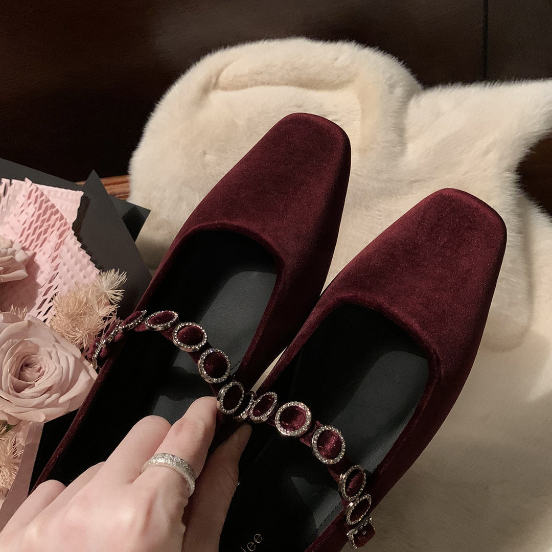 Dame elegante Ballerina-flade med firkantet tåparti og med ædelsten dekoreret rem Stilla