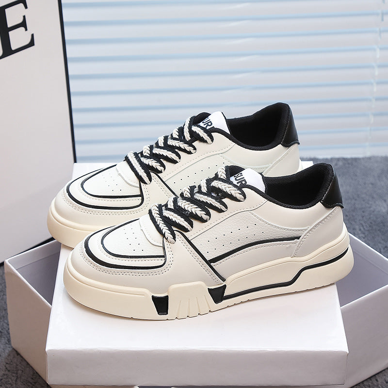 Dame Sneaker med dynamisk design og slidstærk sål Stilla