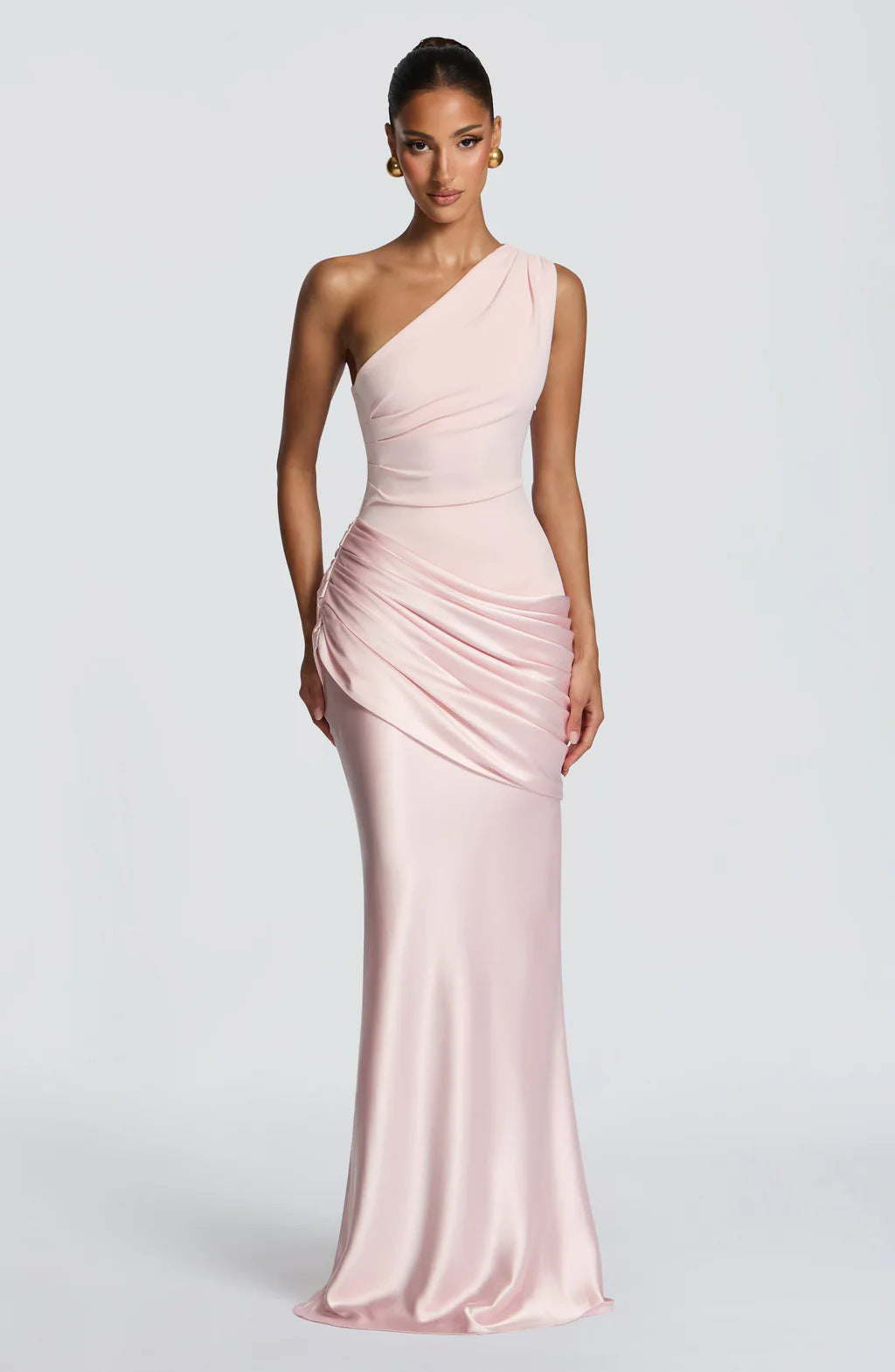 Dame Elegant aften kjole med off-shoulder-design og flydende kappe Skovae