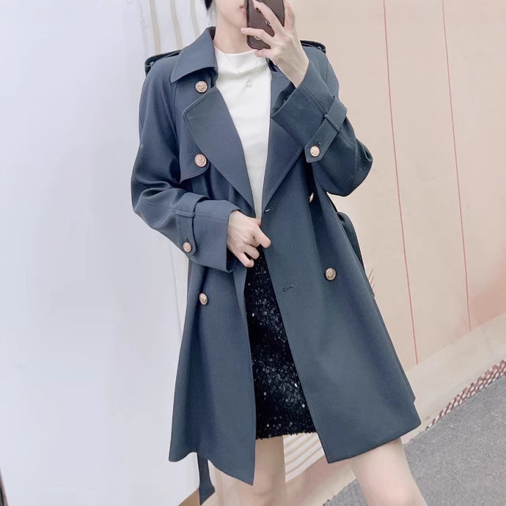 Dame elegant trenchcoat med praktiske lommer og stilfuldt bælte Stilla