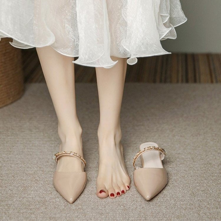 Dame Slingback-pumps med elegant kæde-detalje og stilfuld blokhæl Stilla