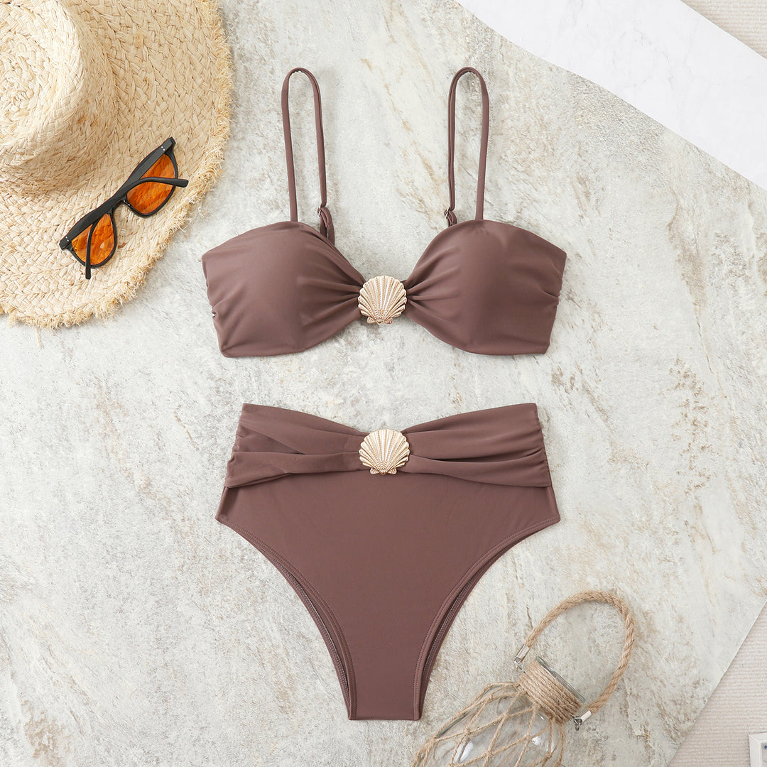 Dame bandeau-bikini med elegante muslinge detaljer Skovae