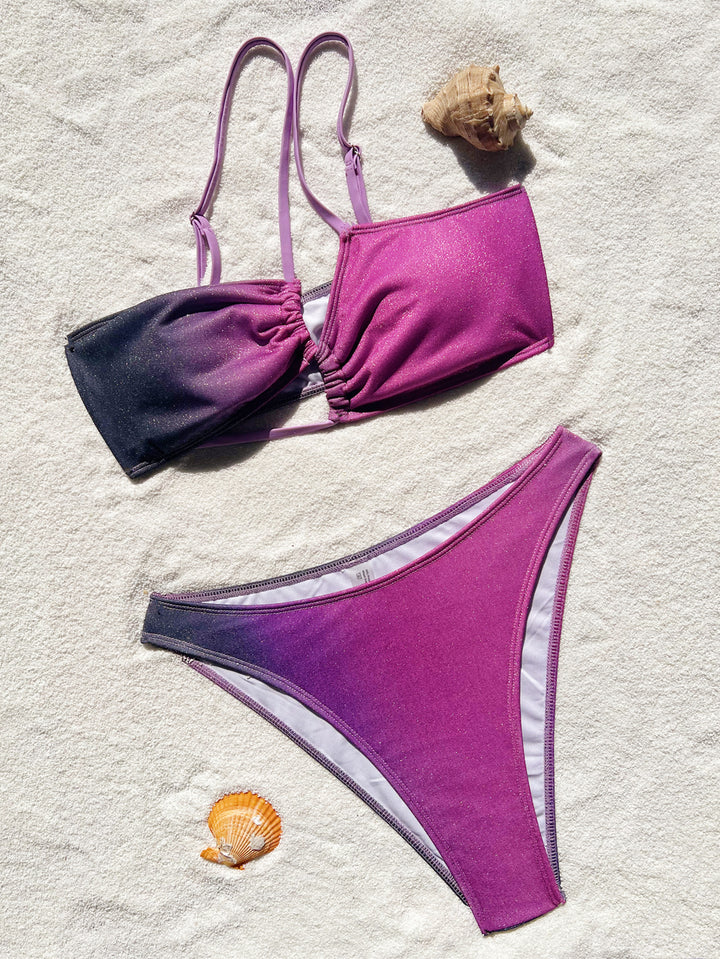 Dame bikini med asymmetrisk design og rynker Skovae