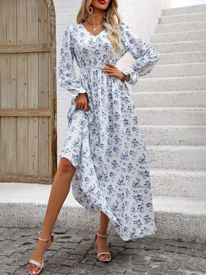 Dame maxikjole med florale mønstre og nostalgisk V-hals Stilla