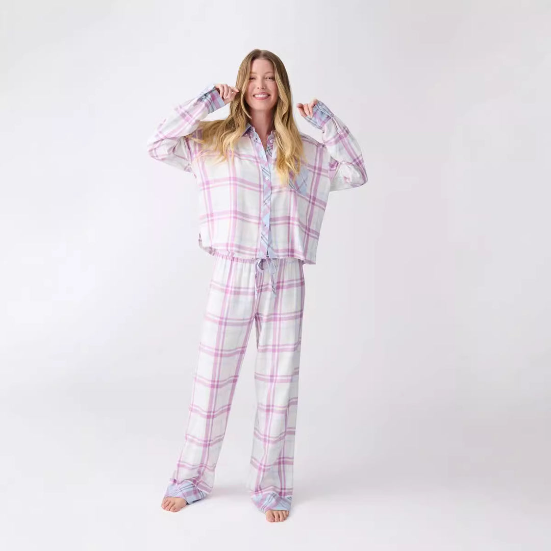 Dame pyjamassæt med ternet mønster og luftig skæring Skovae