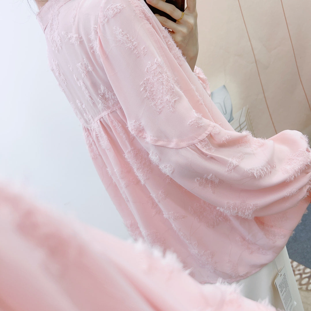Damebluse med blomstret broderedesign og elastiske ærmer Stilla