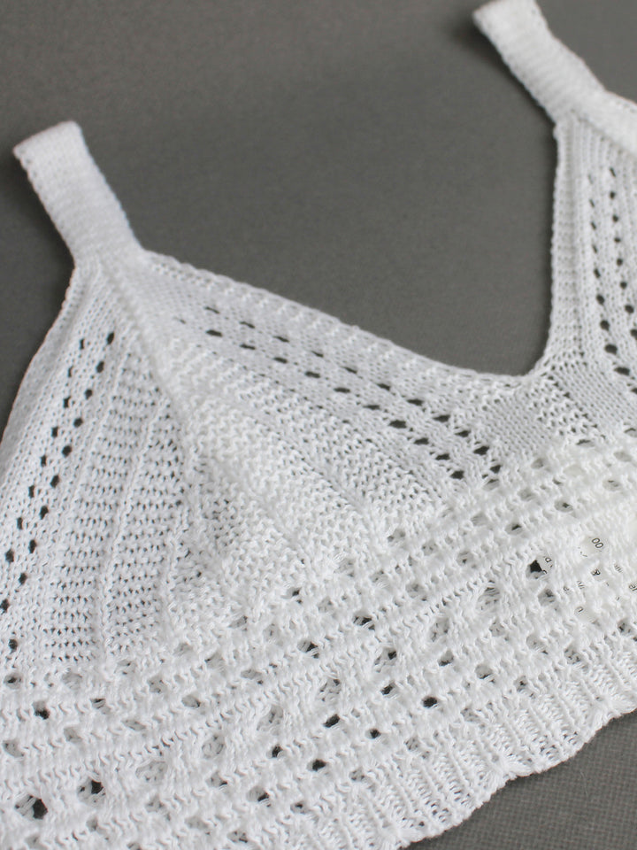 Dame Hækle-Crop-Top med V-udskæring og fine detaljer Stilla