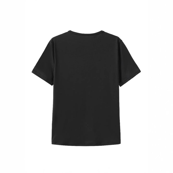 Dame T-shirt med kunstnerisk sommerfugledesign og hjerteformen accent Skovae