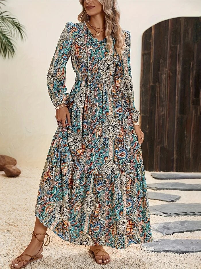 Dame maxikjole med voluminøse ærmer og elegant paisley mønster Stilla