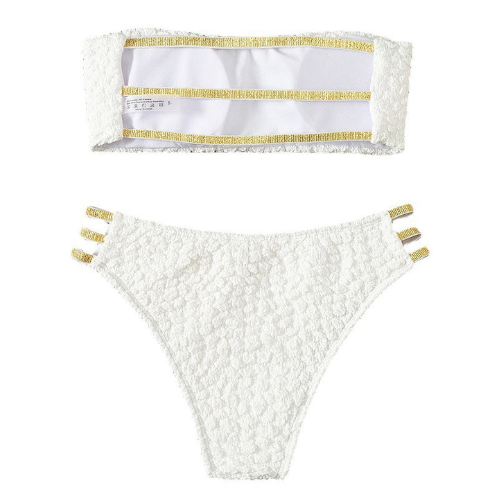 Dame bandeau-bikini med elegant design og gyldne detaljer Skovae