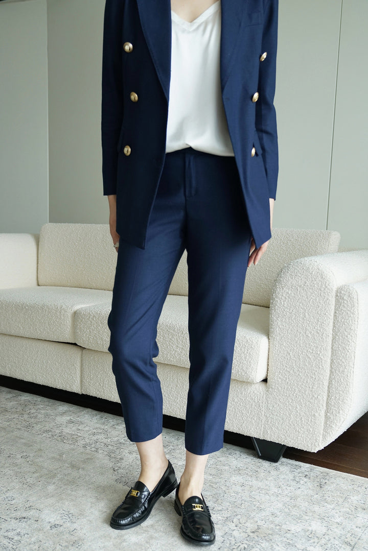 Dame elegant jakkesæt med figursyet blazer og smalt skåret bukser Stilla