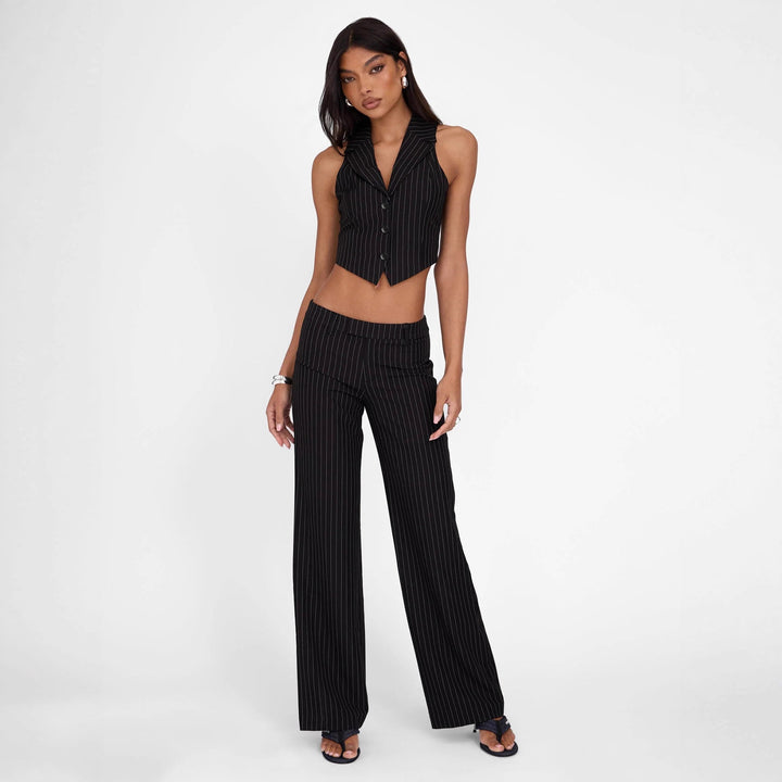 Damen ausgestelltes Bustier-Oberteil mit feinen Streifen und Knopfdetails Skovae
