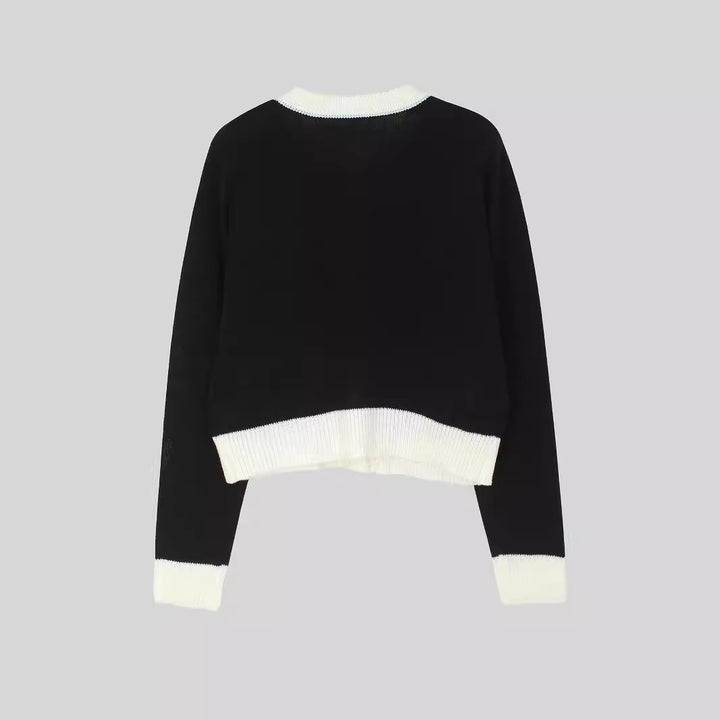 Dame elegant og let strikcardigan med kontrastdetaljer Stilla