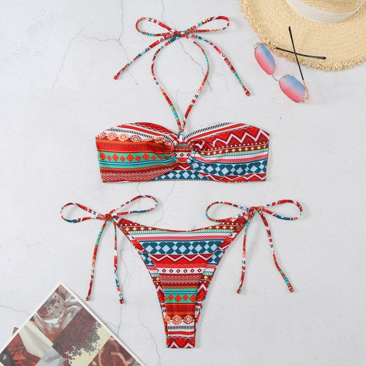 Dame bandeau bikini med justerbare bindebånd og farverigt mønster Skovae