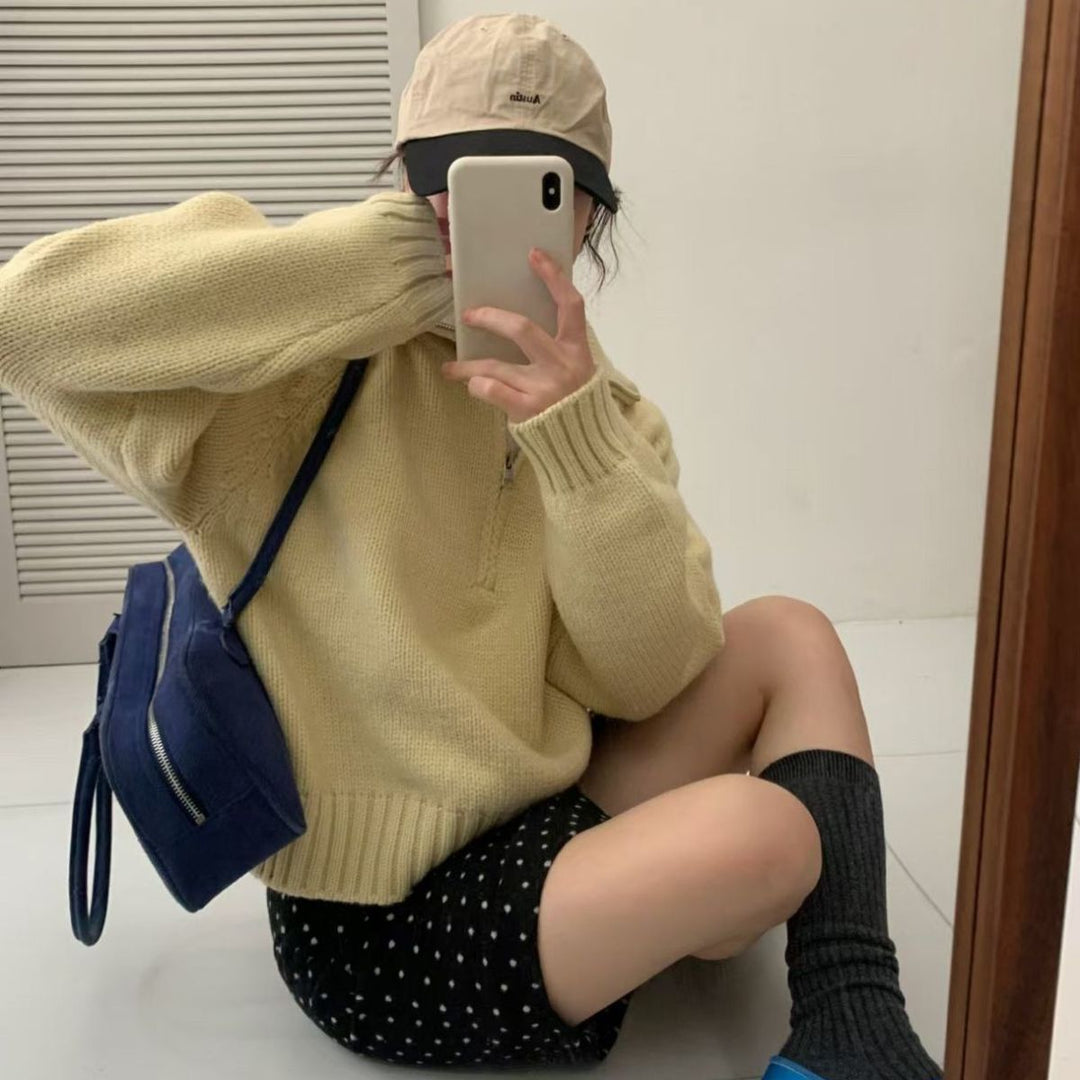 Kvinders fashionable strikket sweater med høj krave og lynlås Stilla