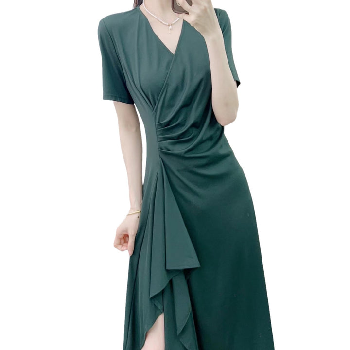 Dame wrap kjole med elegant fold og V-hals Stilla