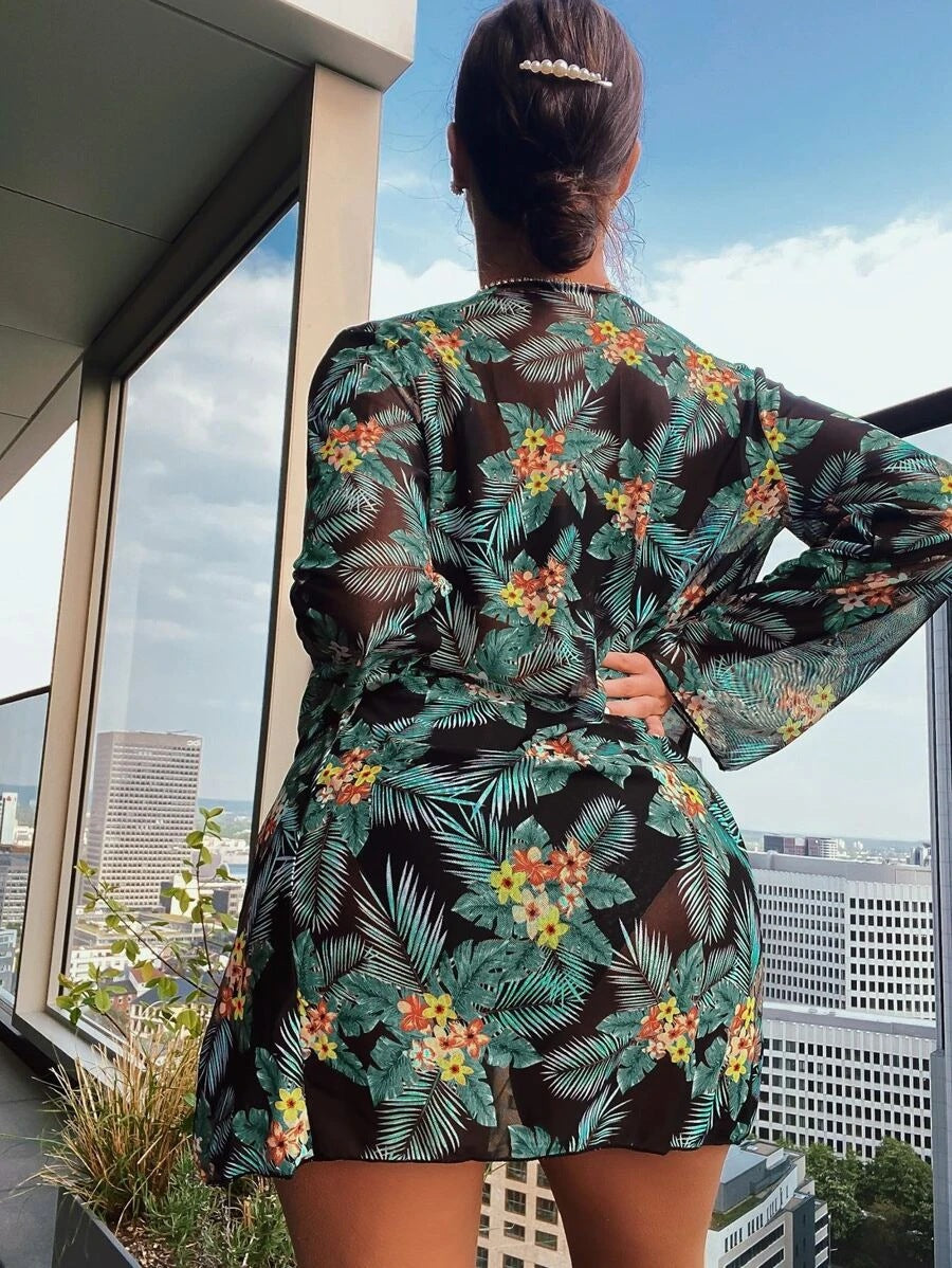 Dame strandtøj sæt med blomster kimono, bikini og højt skåret trusse Stilla