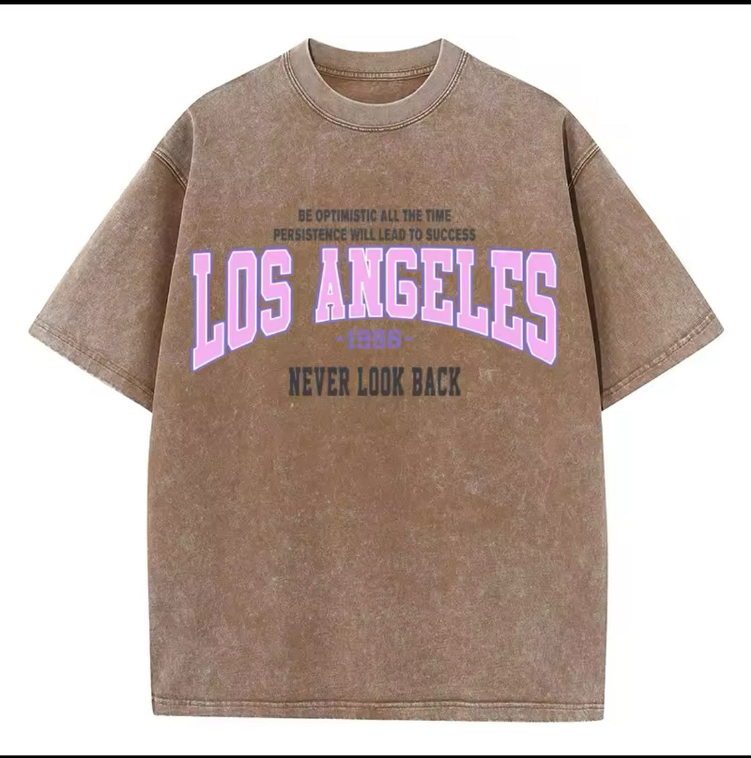 Dame komfortabelt statement T-shirt med retro Los Angeles print Stilla
