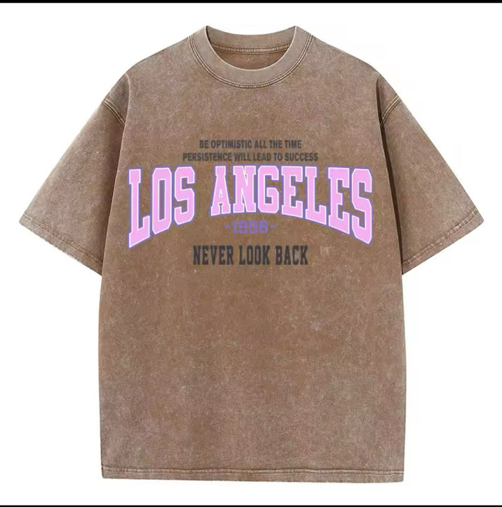 Dame komfortabelt statement T-shirt med retro Los Angeles print Stilla