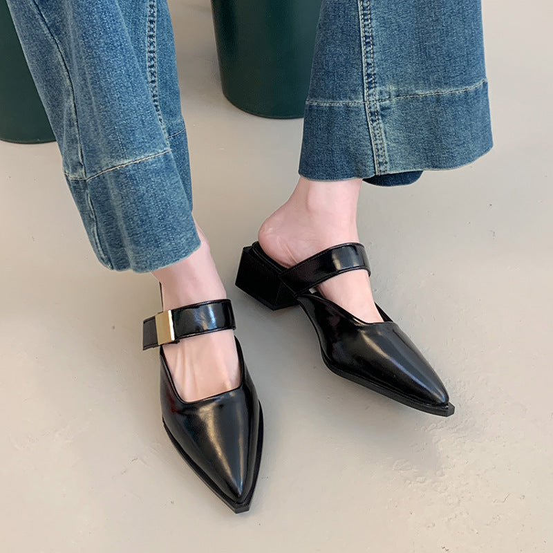 Dame Stiletto Tå Slingback Mules med Dekorativ Rem Stilla