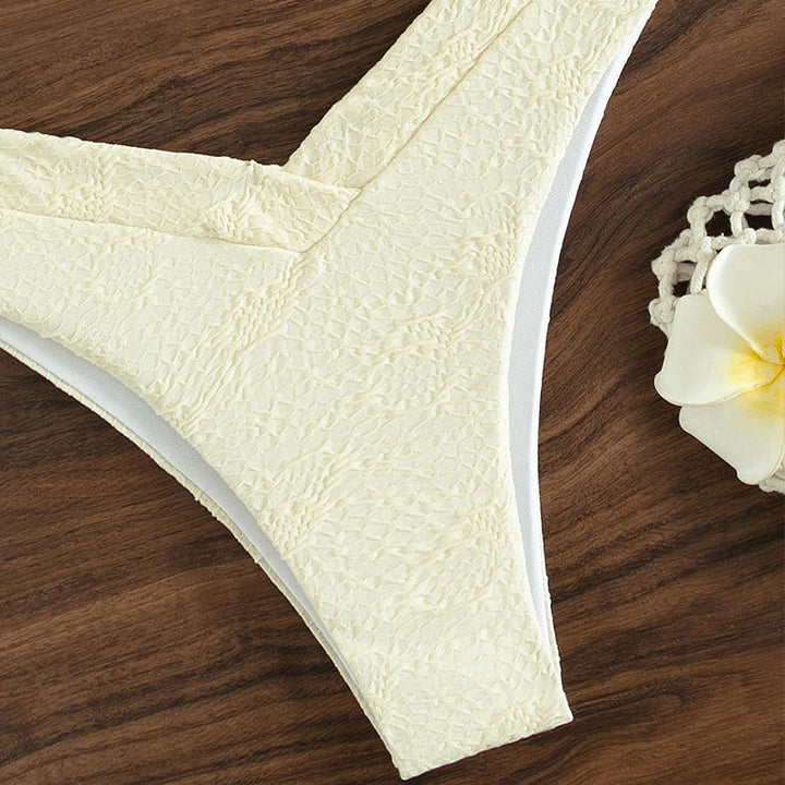 Damer triangel-bikini med dekorativ ringdetalje Skovae