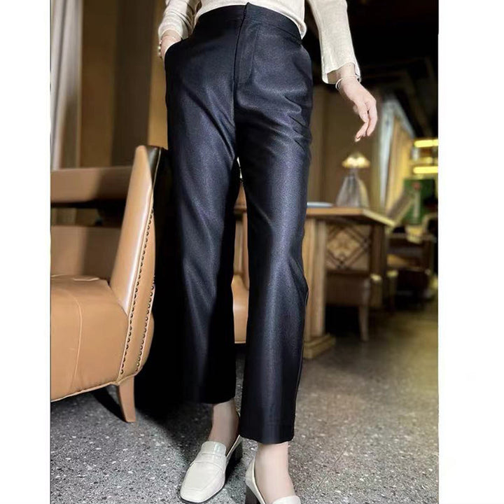 Damer elegant, højt snittet stofbukser med silkeagtig finish og elegant plissering Stilla
