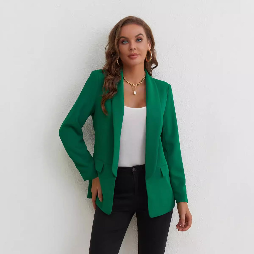 Dame blazer med elegant snit og formelle detaljer Stilla