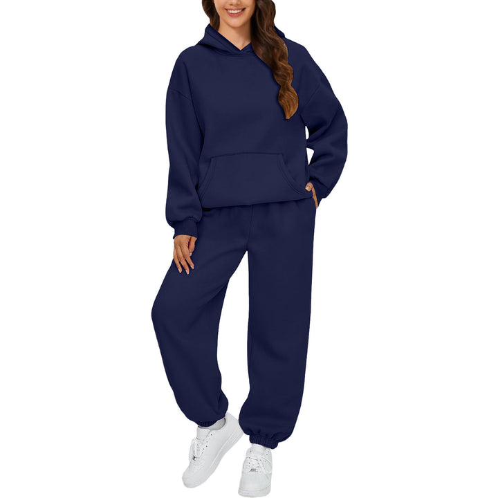 Kvinders behagelige hoodie sæt lavet af blødt sweatstof Skovae